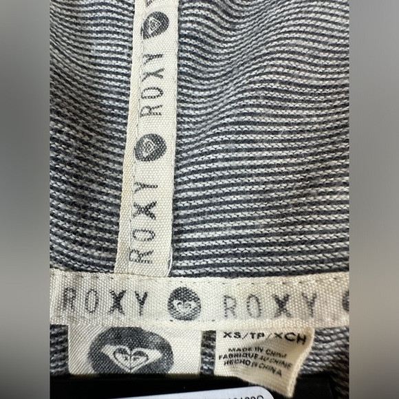 Roxy women’s juniors hooded pullover shirt pull string side - Picture 2 of 8